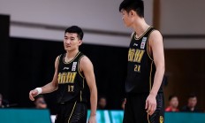 开云APP-包含米尔顿凯恩斯痛失好局，球迷探讨主教练战术的词条