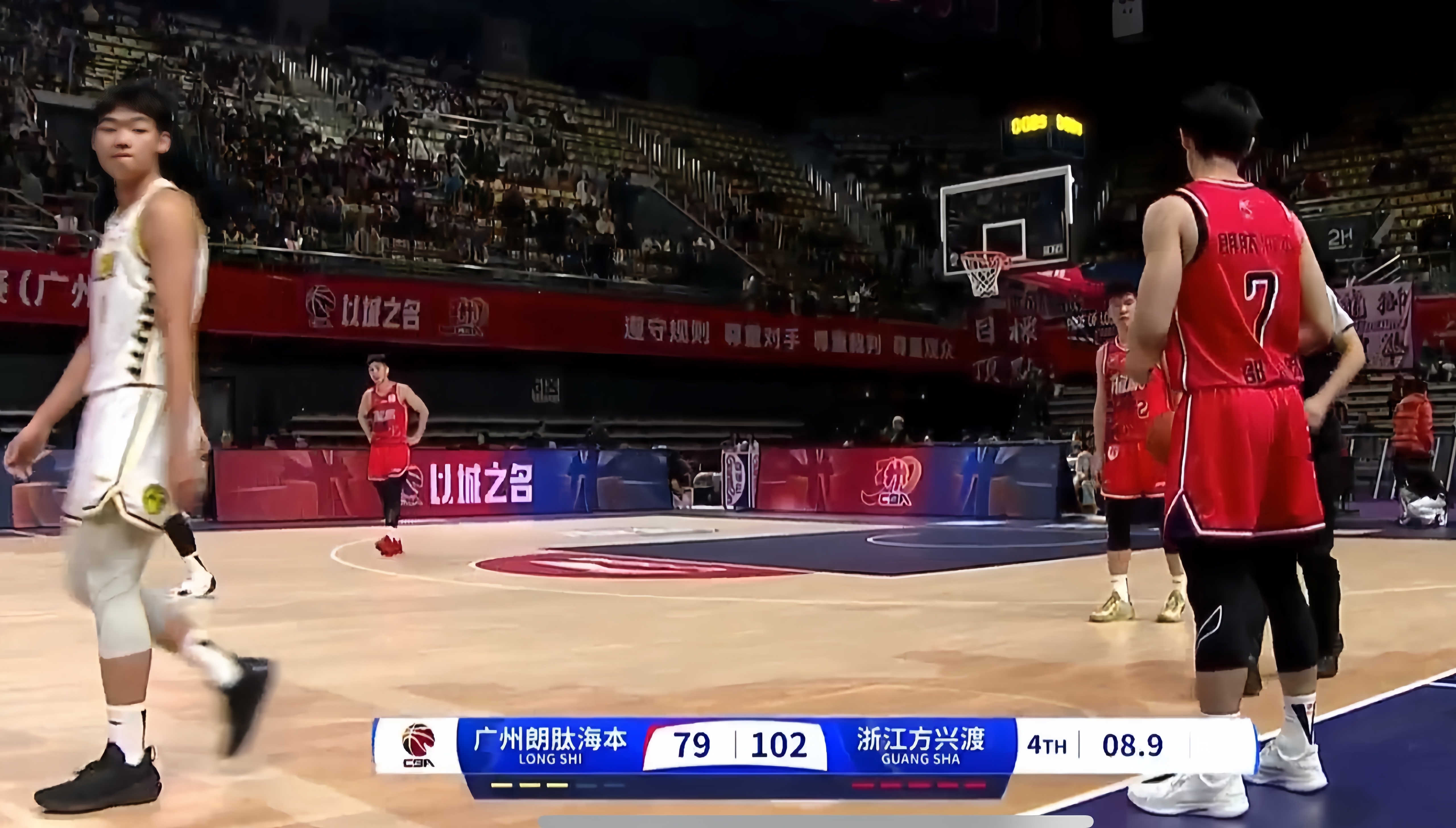 关于篮网绝杀广州队，胡金秋点燃赛场的信息