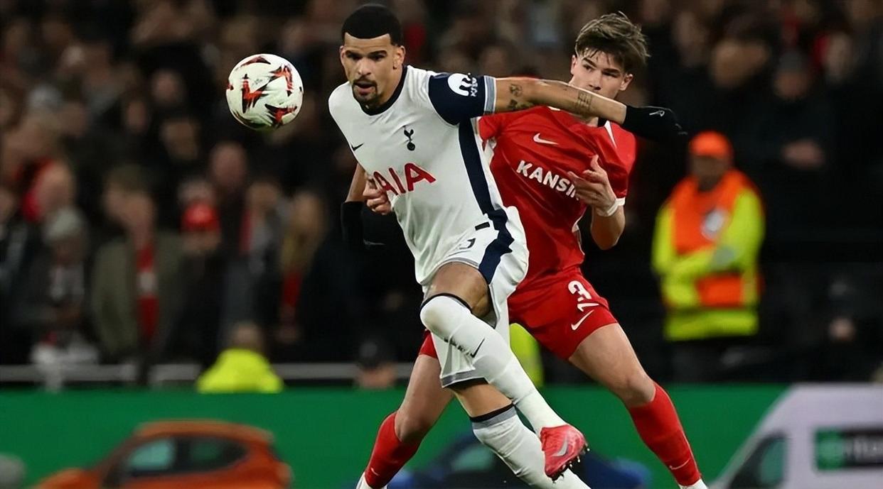 关于热刺实力碾压对手，顺利晋级下一轮的信息