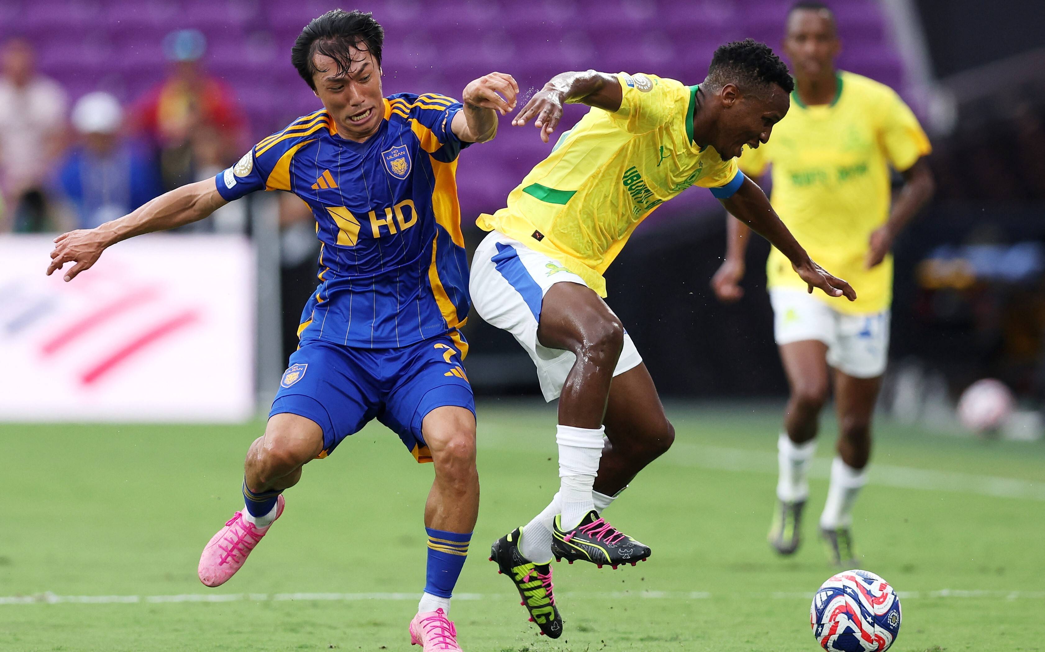 阿尔巴尼亚球队领先对手,取得胜利 阿尔巴尼亚球队领先对手,取得胜利