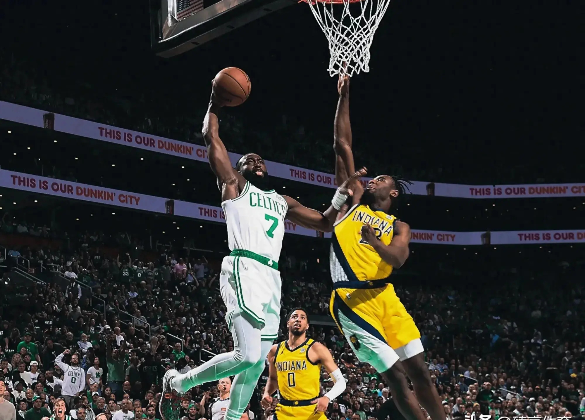 猛龙轻取凯尔特人，东部决赛首战成功