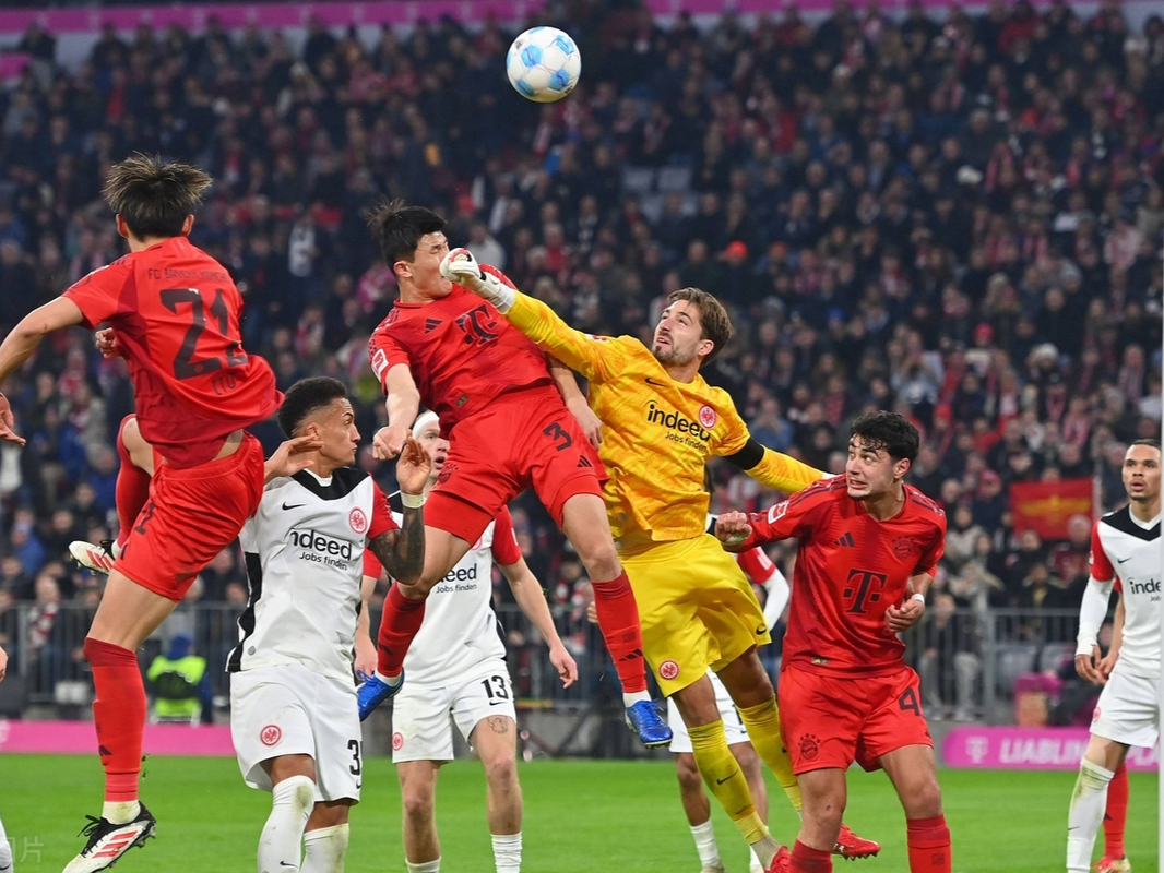 拜仁慕尼黑双雄成名，强敌如云仍势不可挡的简单介绍