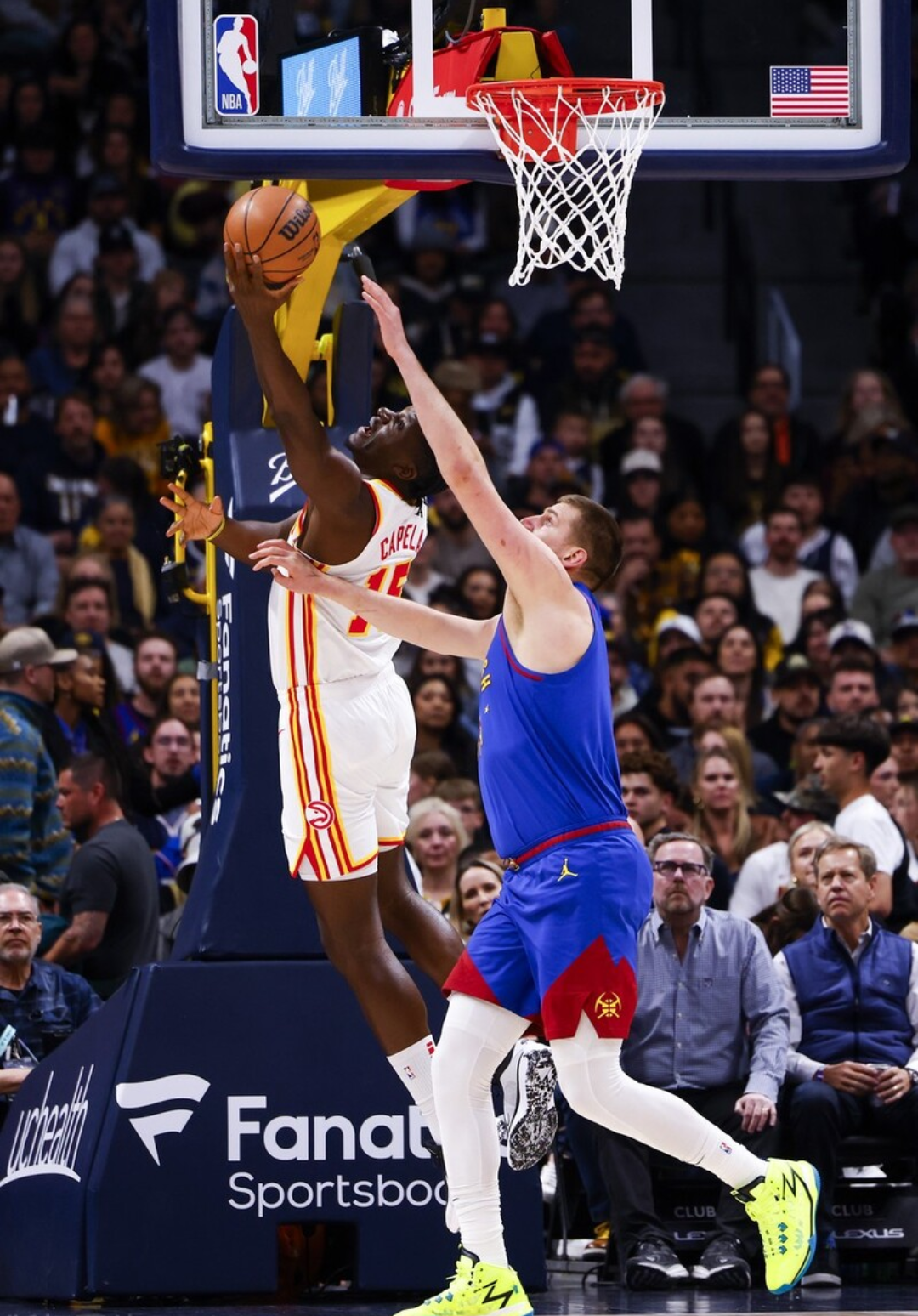 火箭鏖战马刺，约基奇点燃赛场