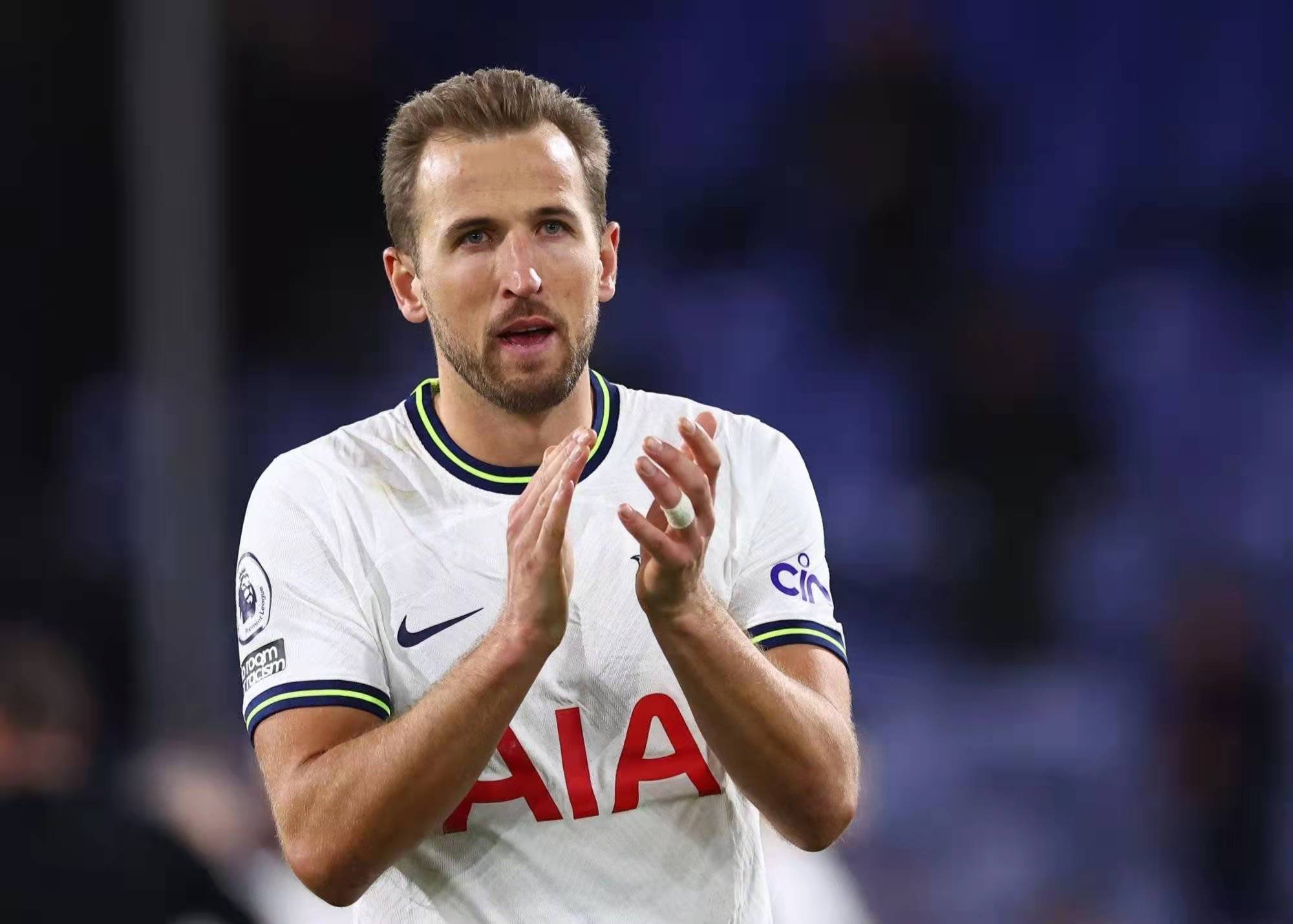 包含阿斯顿维拉客场输球，迎来开门黑的词条